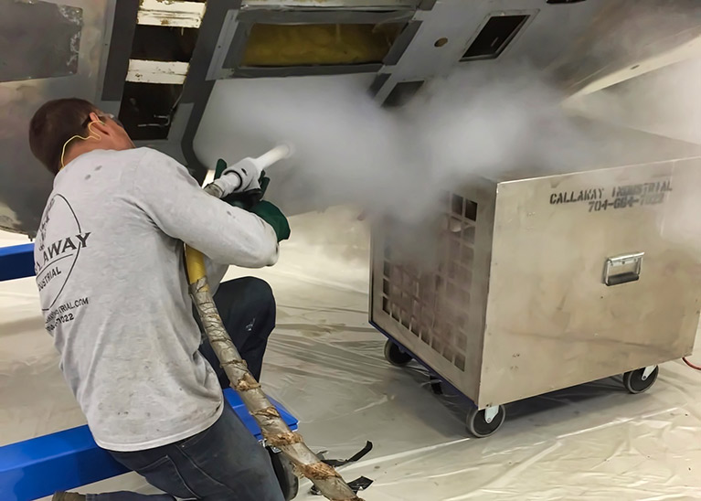 dry ice blasting